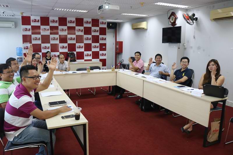 Hoc-business-analysis-o-hcm21.JPG