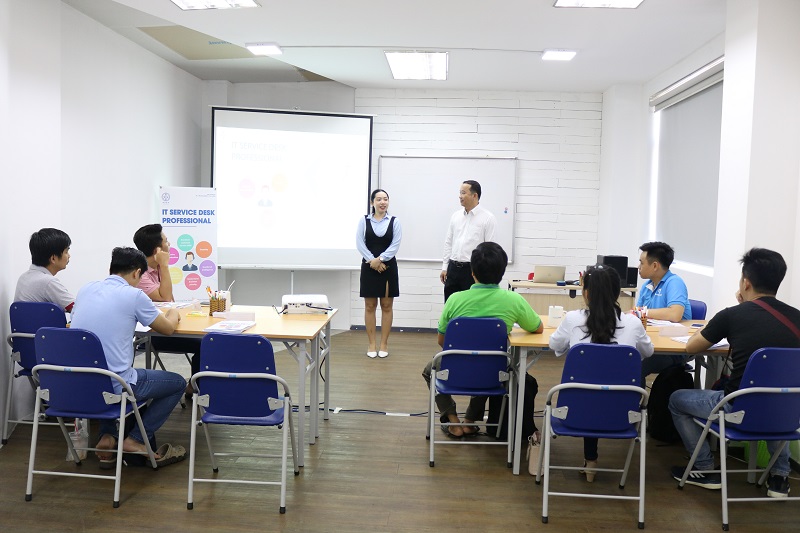 Khai giảng khoá đào tạo IT Service Desk Professional ở HCM